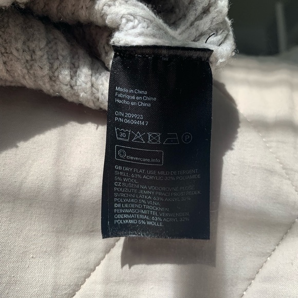 Grey H&M Sweater - Picture 5 of 6